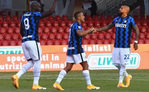 Arturo Vidal y Alexis Sánchez tendrán su mayor desafío juntos en la Serie A. (Foto: Getty)