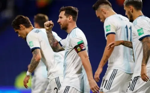 Los triunfos en eliminatorias con Argentina fueron dedicados por Messi para toda la gente que lo ha pasado mal con la crisis. Foto: Getty Images