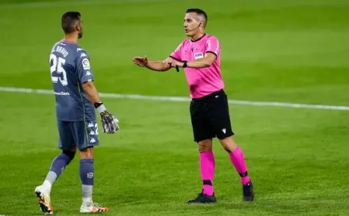 Claudio Bravo ante la Real Sociedad
