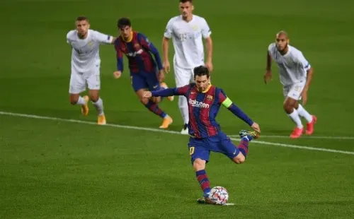 Messi sigue brillando junto al Barcelona en Champions League. En el debut, aportó con gol y asistencia. Foto: Getty Images