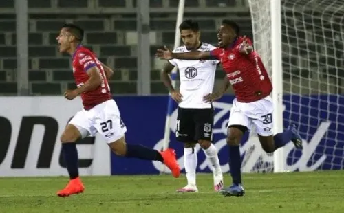 Colo Colo quedó fuera de Copa Libertadores tras caer como local ante Jorge Wilstermann.