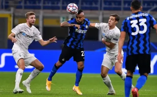 Arturo Vidal fue héroe y villano, ayudando en la apertura de la cuenta y cometiendo el penal del empate del Mönchengladbach ante el Inter. Foto: Getty Images