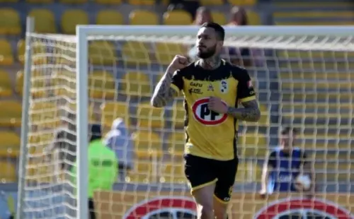 Pinigol usó Twitter para celebrar el triunfo del Apruebo.
