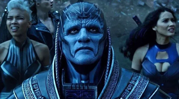 Oscar Isaac fue “Apocalypse” en 2016, antes de ser postulante para “Moon Knight”.