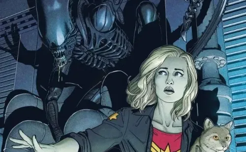Captain Marvel#25 — Marvel vs. Alien por Jamie McKelvie