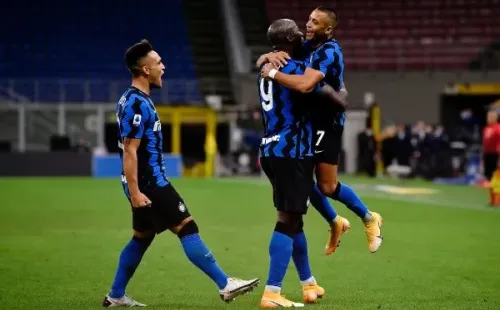 Romelu Lukaku es duda en el Inter, lo que le abriría la opción a Alexis Sánchez de ser titular ante el Parma. Foto: Getty Images