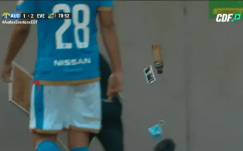 Torrente descargando su furia con la silla.Foto: CDF