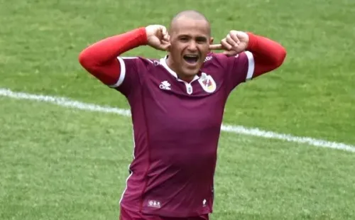 Humberto Suazo en Deportes La Serena