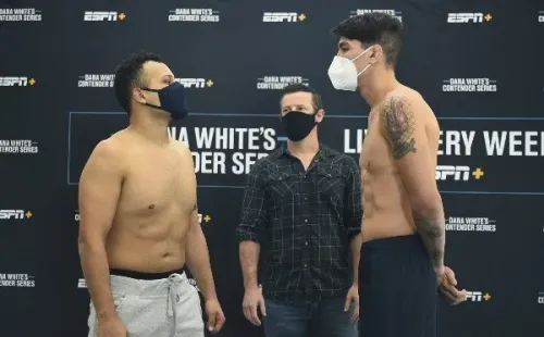 Ignacio Bahamondes (a la derecha) buscará su contrato para ser el tercer chileno en firmar con el UFC. Foto: UFC