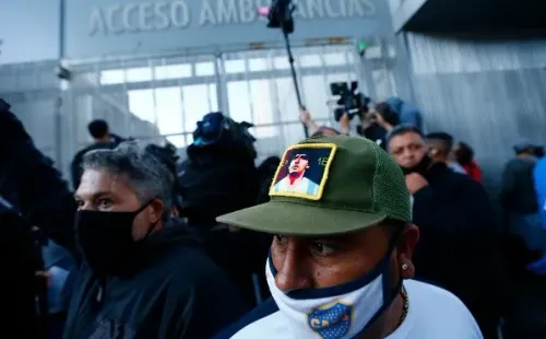 La operación de Maradona se extendió por 120 minutos.