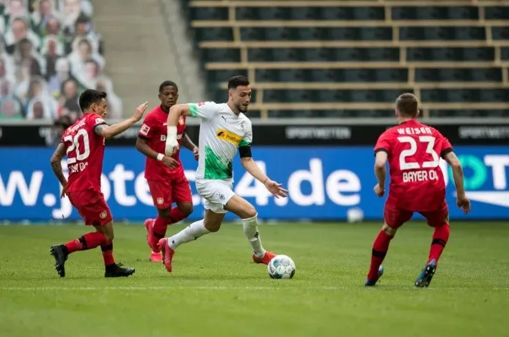 Bayer vs Borussia