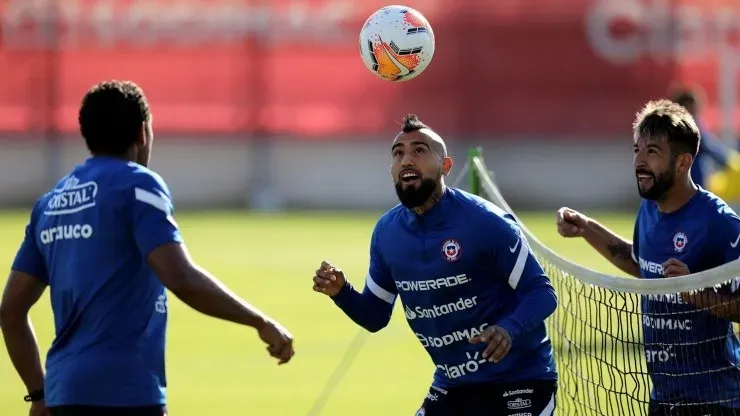La selección chilena define formación