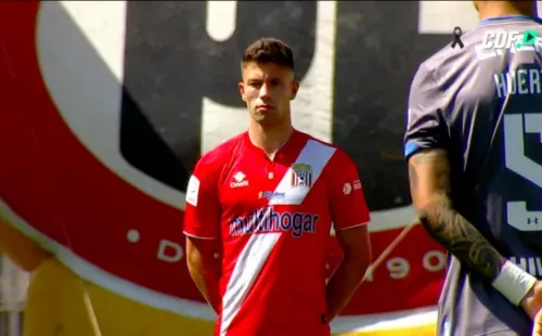 Minuto de silencio en el Curicó-UC para Carlos Campos.