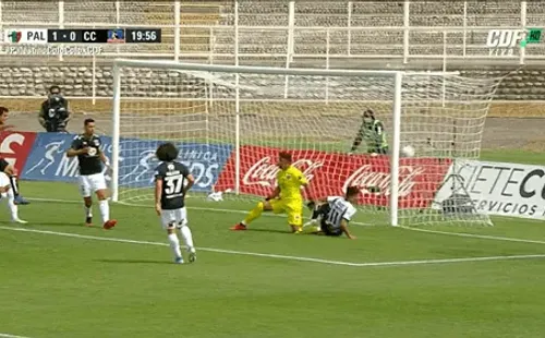 Colo Colo arrancó de mala manera los primero minutos de partido.