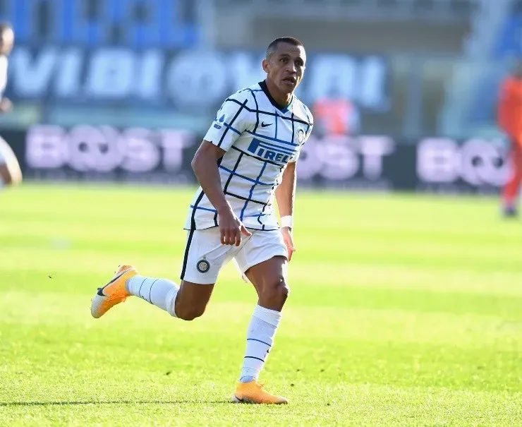 Alexis Sánchez ahora es compañero de Arturo Vidal en Inter de Milán de la Serie A de Italia. | Foto: Getty Images.
