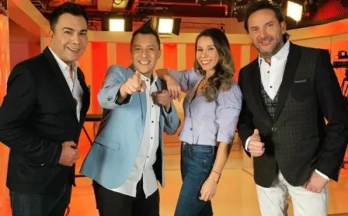 Cecilia Gutiérrez junto al equipo principal de “Me Late”.