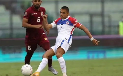 Chile se enfrenta a Venezuela por eliminatorias a Qatar 2022.