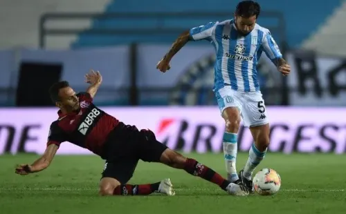Eugenio Mena se comió la banda izquierda y fue la figura de Racing ante Flamengo por Copa Libertadores. Foto: Getty Images
