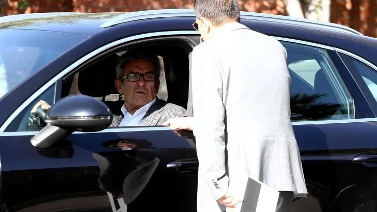 Leonidas Vial en Blanco y Negro