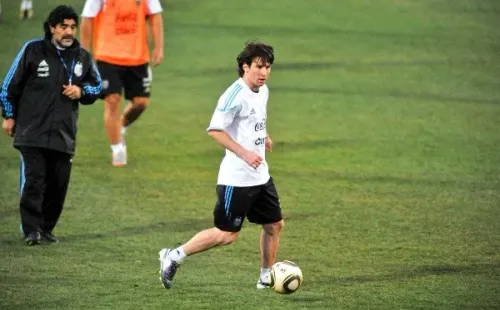 Messi despidió en Instagram al mejor jugador de fútbol de la historia de Argentina.