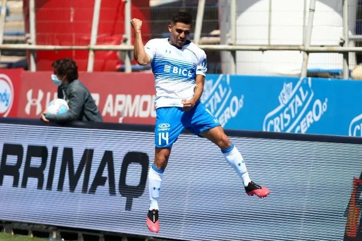 Universidad Católica se quedó con el Clásico Universitario en su versión disputada en el Estadio San Carlos de Apoquindo. ¿Qué pasará en el Estadio Nacional este 6 de diciembre? | Foto: Agencia Uno.
