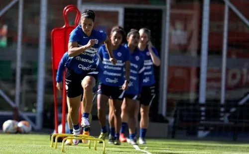 Las cracks de La Roja entrenan en Pinto Durán en la previa del choque ante Zambia.