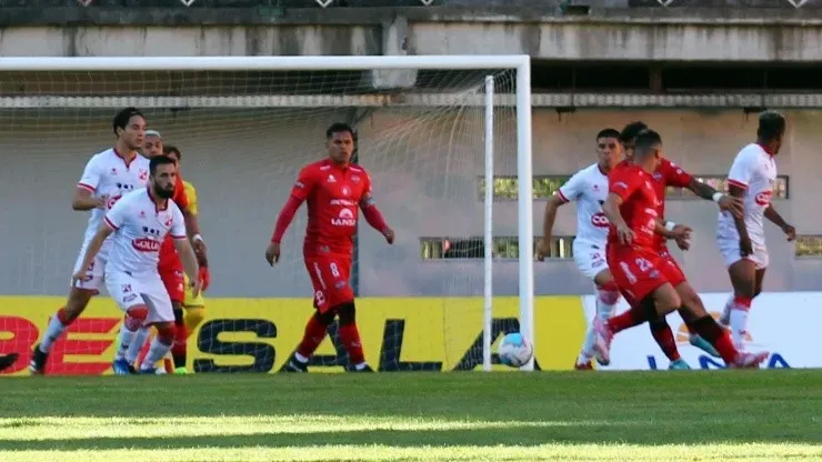 Ñublense y Valdivia empataron en Primera B