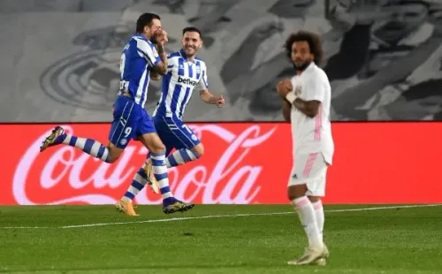 Deportivo Alavés se impuso ante un Real Madrid cada vez más irreconocible en la cancha. Foto: Getty Images