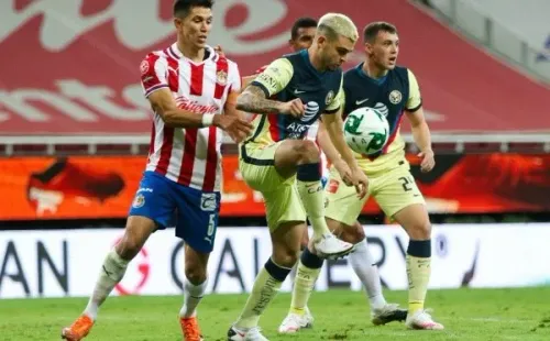 América no pudo hacerse respetar en cas ay cayó por 2-1 ante las Chivas.