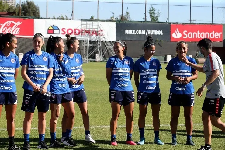 La Roja sueña con llegar a punto para el duelo ante Camerún por el repechaje a Juegos Olímpicos.
