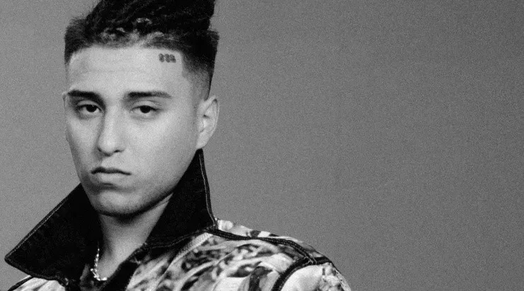 Pablo Chill-E potenció su presencia en las plataformas digitales este año y es el artista nacional más escuchado en Chile.