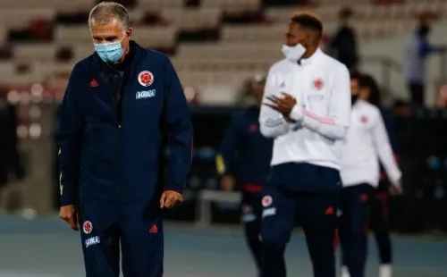 Carlos Queiroz dice adiós a Colombia tras sumar solo cuatro puntos en el inicio de las eliminatorias y sufrir una goleada 6-1 ante Ecuador. Foto: Agencia Uno