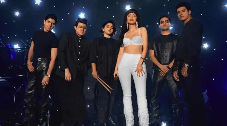 Selena y los Dinos, para “Selena, La Serie”, de Netflix.