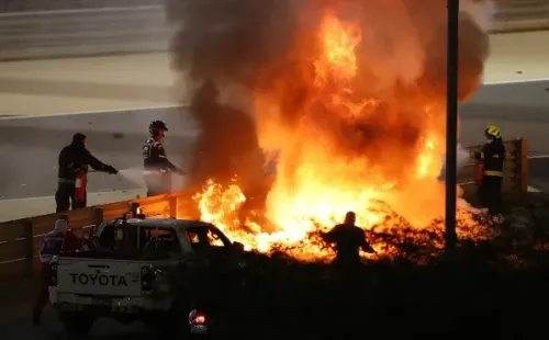Grosjean estuvo 27 segundos envuelto en fuego antes de escapar.
