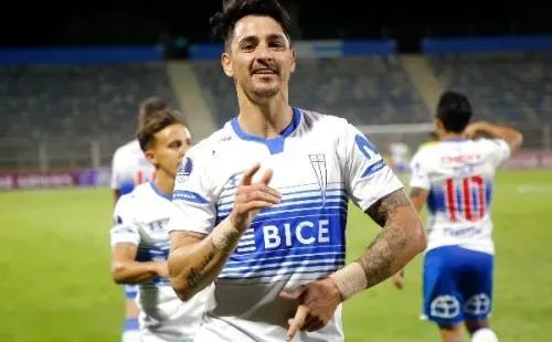 Fernando Zampedri es la principal arma de gol de los cruzados para enfrentar a Vélez. (Foto: Getty)