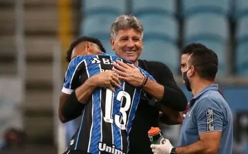 El técnico Renato Gaúcho alabó el primer gol que anotó el fin de semana César Pinares. Ahora piensa en la Libertadores. | Foto: Getty Images