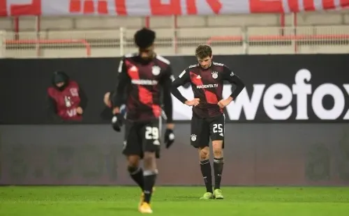 Los campeones rescataron un empate en Berlín con gol de Lewandowski en el minuto 67. (Foto: Getty)