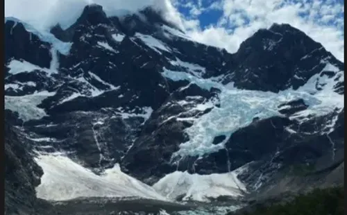 Kel Calderón en el viaje al que fue invitada por Claudio Iturra, por las Torres del Paine.(9)