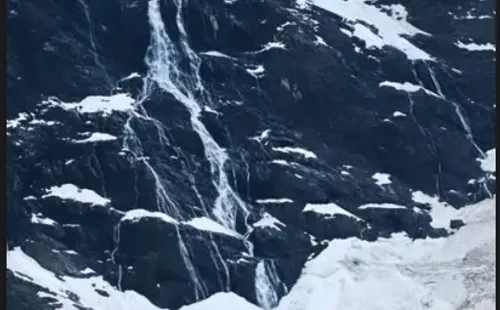 Kel Calderón en el viaje al que fue invitada por Claudio Iturra, por las Torres del Paine.(8)