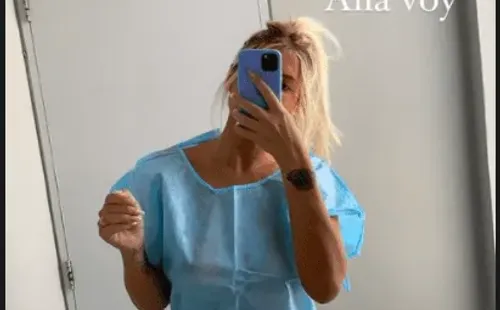 Ya en la consulta médica, Cote López se prepara para la resonancia.