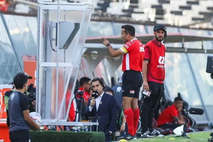 Confirma tu decisión y juégatela en el clásico de Universidad Católica vs Colo Colo por el Campeonato Nacional. La ida en el Monumental, a principios de año, no finalizó por incidentes. Pero ahora, ¿qué ocurrirá en San Carlos de Apoquindo? | Foto: Agencia Uno.