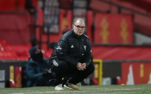 Marcelo Bielsa tuvo una de sus peores jornadas en el futbol en la goleada en contra con Manchester United. (Foto: Getty)
