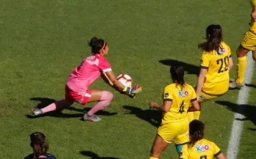 El fútbol femenino retornó a fines de octubre.