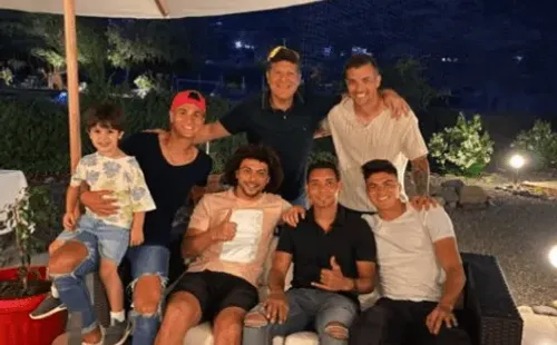 Falcón y Costa junto a figuras de Unión Española
