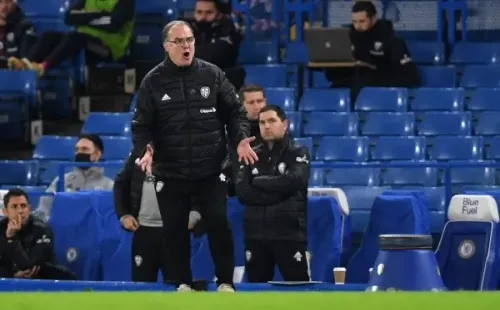 Marcelo Bielsa no lo pasa muy bien en Inglaterra, sobre todo por las críticas de los medios. (Foto: Getty)