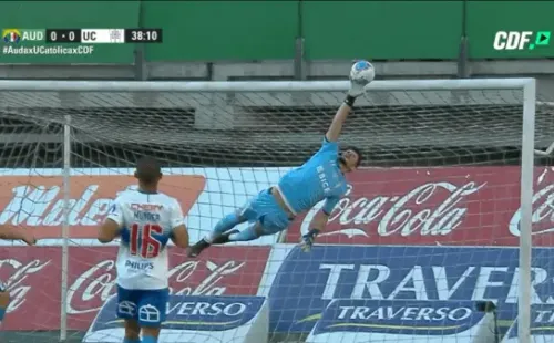 La notable atajada de Matías Dituro contra Audax Italiano.