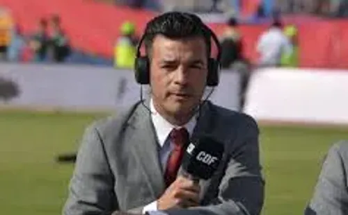 El analista de fútbol no sufrió daños físicos.