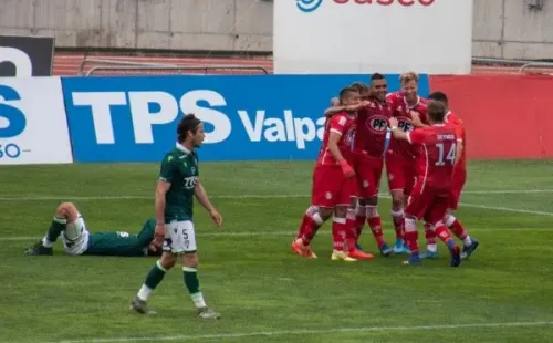 Wanderers quiere revancha. En el partido por la por la primera rueda, Unión La Calera ganó el duelo por 3-0 en el Estadio Elías Figueroa. (Foto: Agencia Uno)