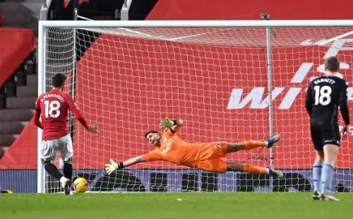 Bruno Fernandes anotó el gol del triunfo del Manchester United ante el Aston Villa. Foto: Getty Images