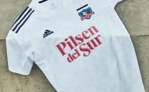 En el cuello, está estampada la consigna “Valiente, Fuerte y Grande”